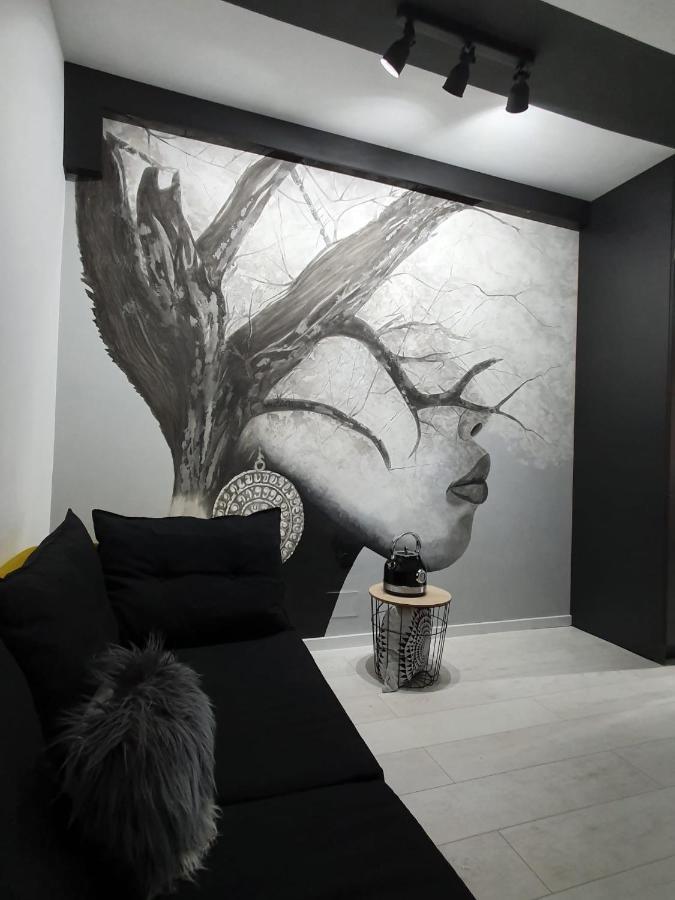 Discret Home Luxury Floreşti Exteriör bild