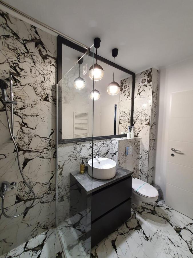 Discret Home Luxury Floreşti Exteriör bild